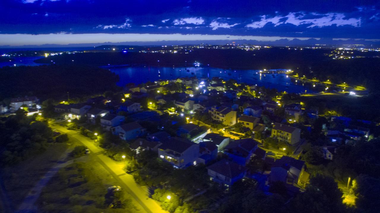 "Andrija" Apartmen'S Banjole Exterior foto